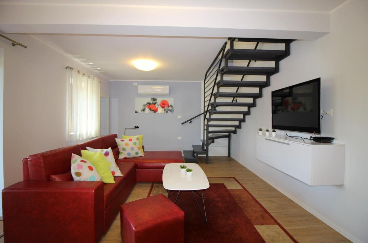 Apartments Tancel โปเรช ภายนอก รูปภาพ